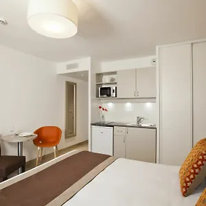 Hotel apartamentowy Residhome Rosa Parks